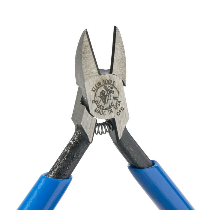 Klein Tools D257-4C Diagonal Cutting Electronics Pliers, Tapered Nose, Spring, 4 in