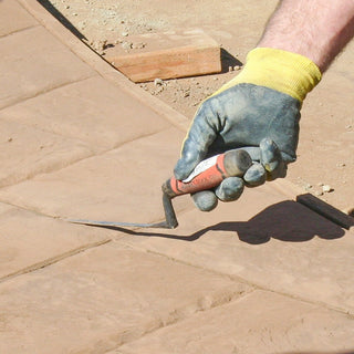 Kraft Tool BL764PF 1/2" Caulking Trowel with ProForm Handle