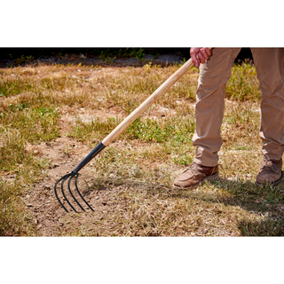 Corona FK 70004 Refuse Fork, 4 Tine