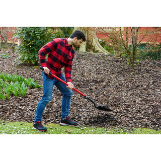 Corona SS 27020 Square Point Shovel, 15-Gauge, 12. in Head, 48 in. Fiberglass Handle
