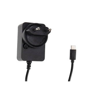 Velleman PSS6EUSB41BT Universal Charger With Type C Usb Connector - 5 Vdc - 3 A With 4 Travel Plugs - 15 W Max