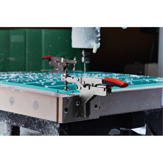 Bessey STC-HA20 Auto adjust toggle clamp, horizontal low profile, vertical flanged base