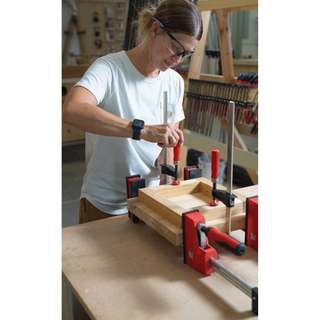 Bessey GSCC2.524 Clamp, clutch style, swivel pads, 2.5 In. x 24 In., 600 lb