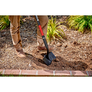 Corona SS 30020 Round Point, 14-Gauge Shovel, 12 in. Head, 48 in. Fiberglass Handle